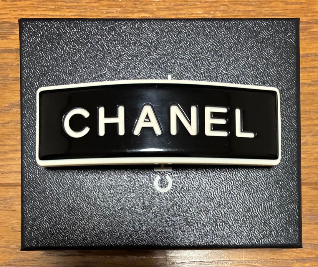 シャネル CHANEL ロゴ バレッタ ヘアアクセサリー