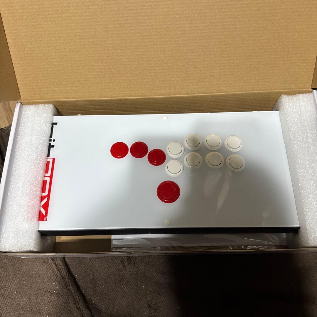 PC用ゲームコントローラー・コンバーター hitBOX Hit Box Arcade Controller