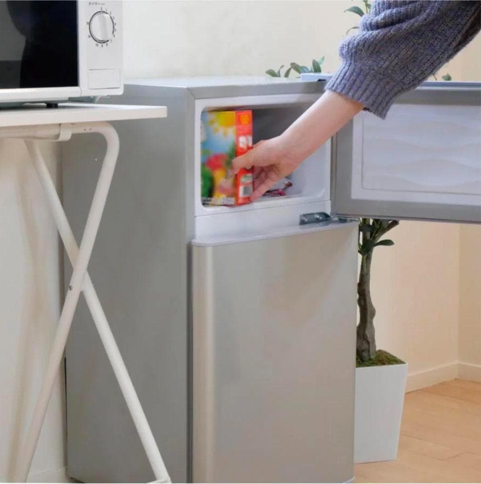 ⭐️新品⭐️小型冷蔵庫【60L】［ブラック］2ドア　静音 省エネ 右開き