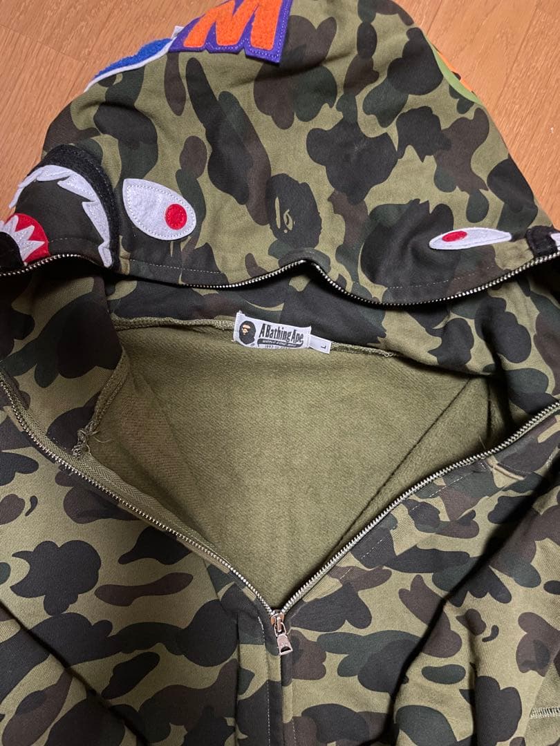 BAPE 迷彩サメフードパーカー Lサイズ