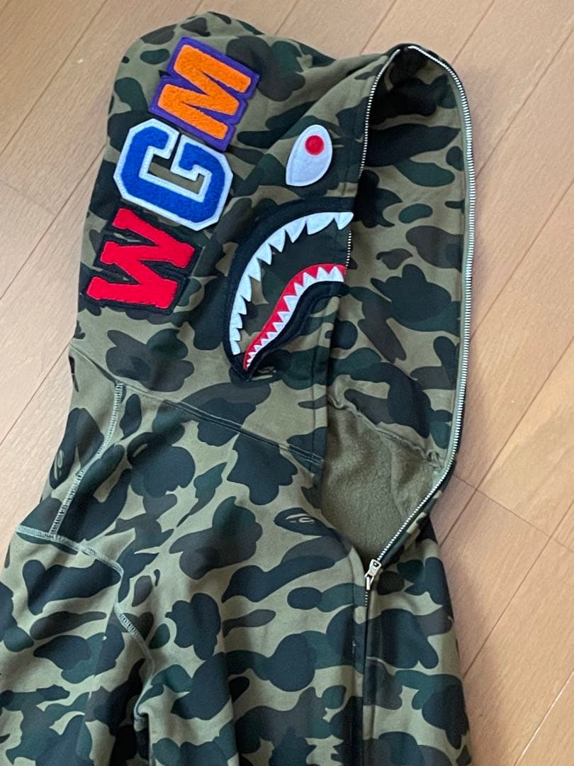 BAPE 迷彩サメフードパーカー Lサイズ