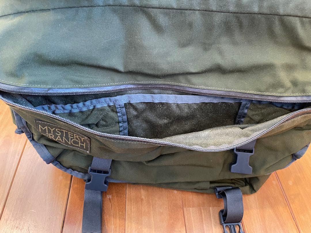 MYSTERY RANCH メッセンジャーバッグ インベーダー　オリーブグリーン