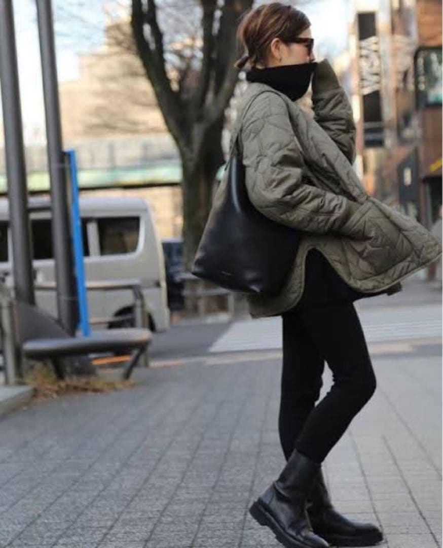 新品未使用 タグ付き CALUX QUILTED JACKET