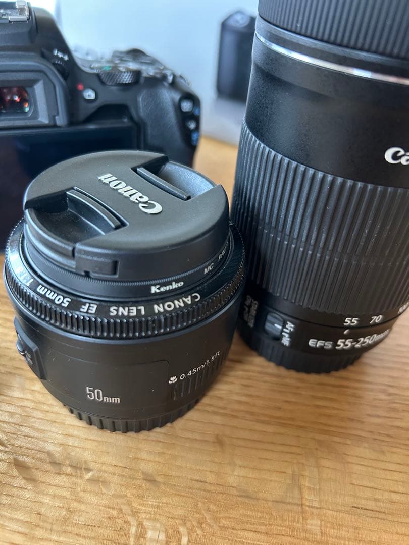 Canon EOS Kiss X10 デジタル一眼レフ