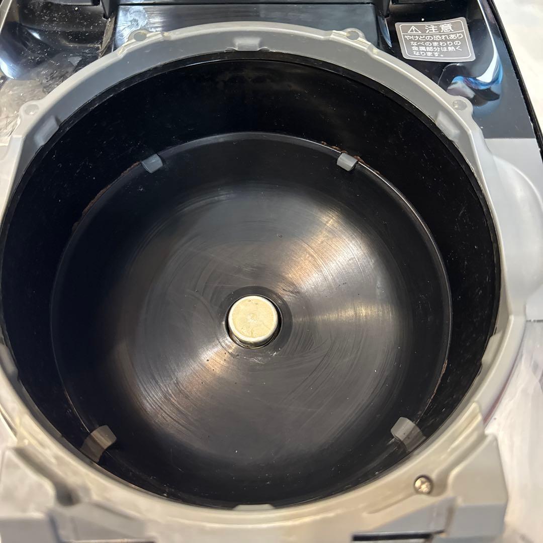 ZOJIRUSHI NW-KB10 炊飯器 黒