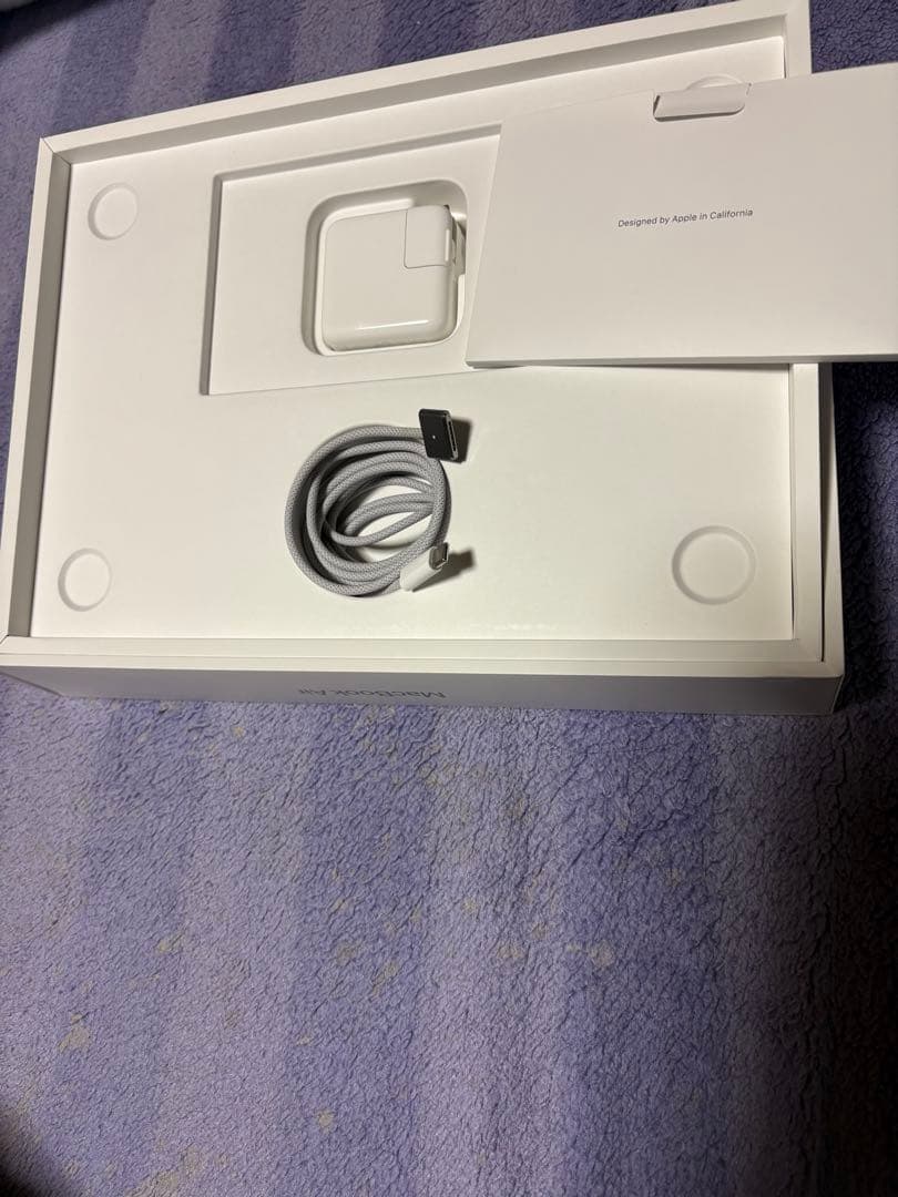 MacBook Air スペースグレイM2チップ 13インチ箱付き