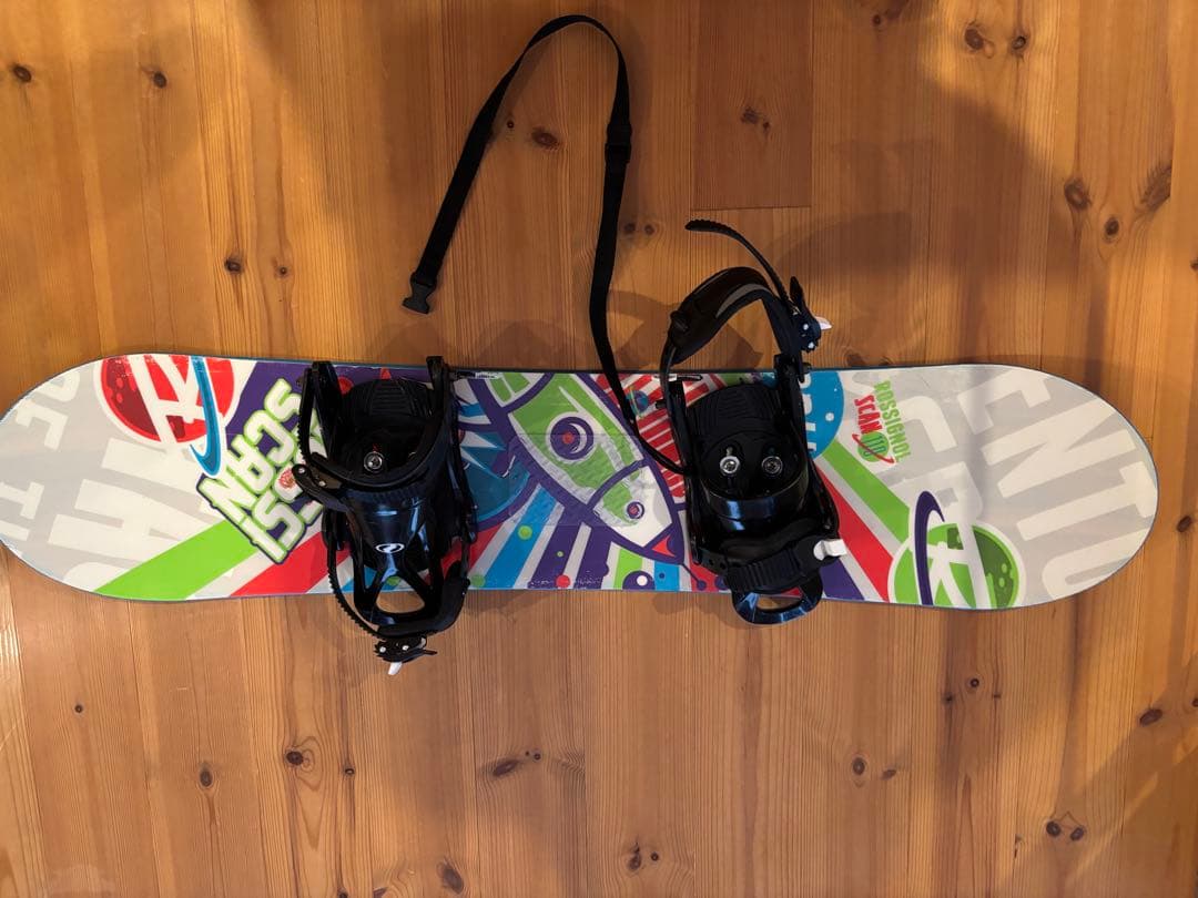 ロシニョールキッズスノーボード ビンディング 、ブーツ 、リーシュコードセット