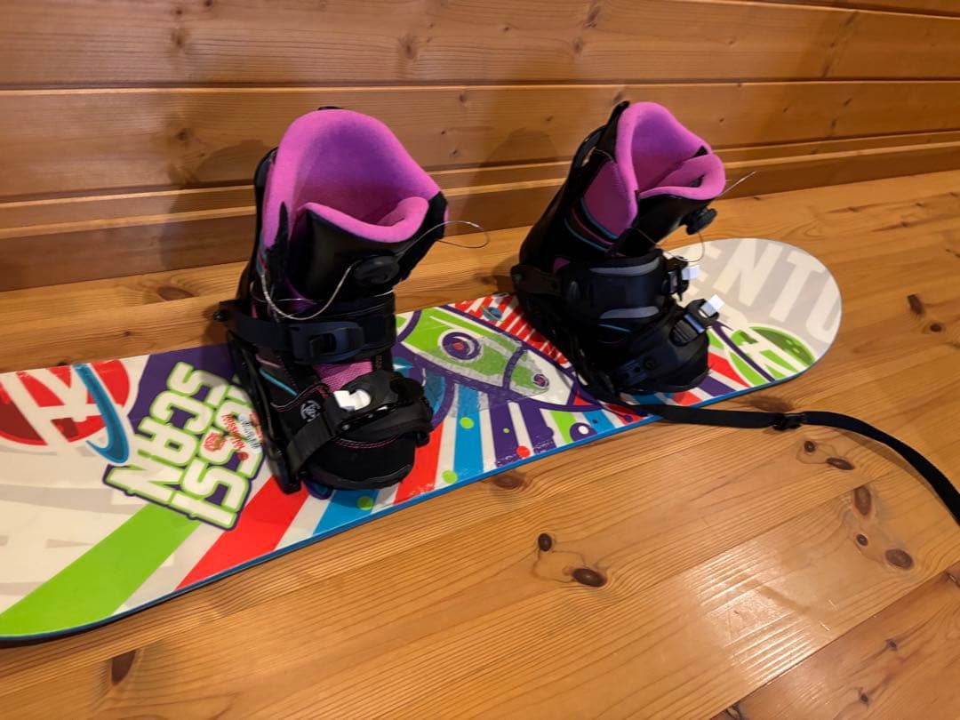 ロシニョールキッズスノーボード ビンディング 、ブーツ 、リーシュコードセット
