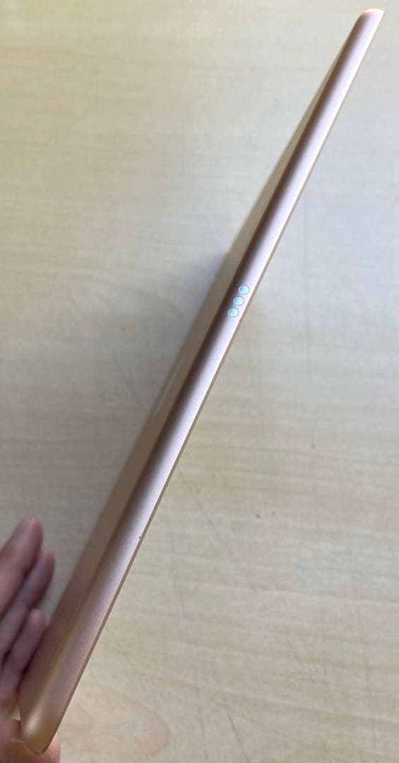 iPad 第7世代　A2197 Wi-Fiモデル　ゴールド　128GB 美品#4