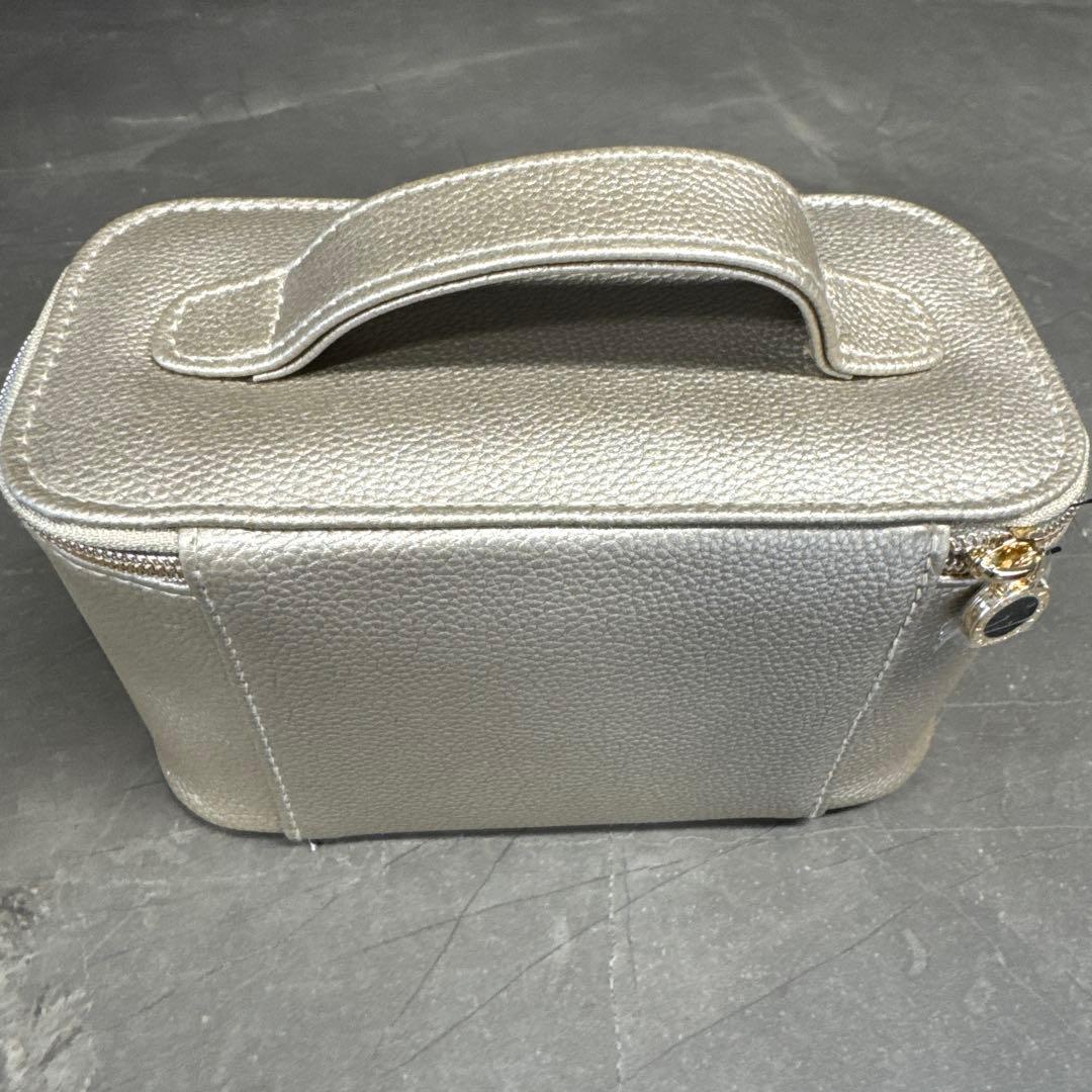 エミレーツ航空ファーストかクラス　アメニティパック　ブルガリ（未開封）