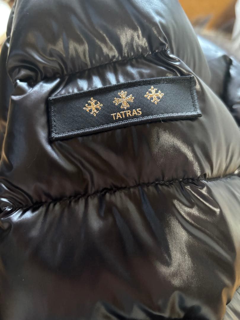 TATRASブラック フード付き ロングダウンジャケット