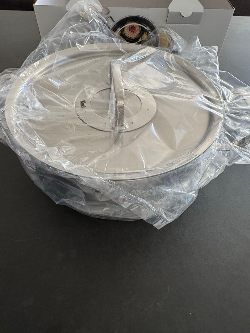 フィスラー　オリジナルプロフィコレクション　キャセロール24cm 新品未使用