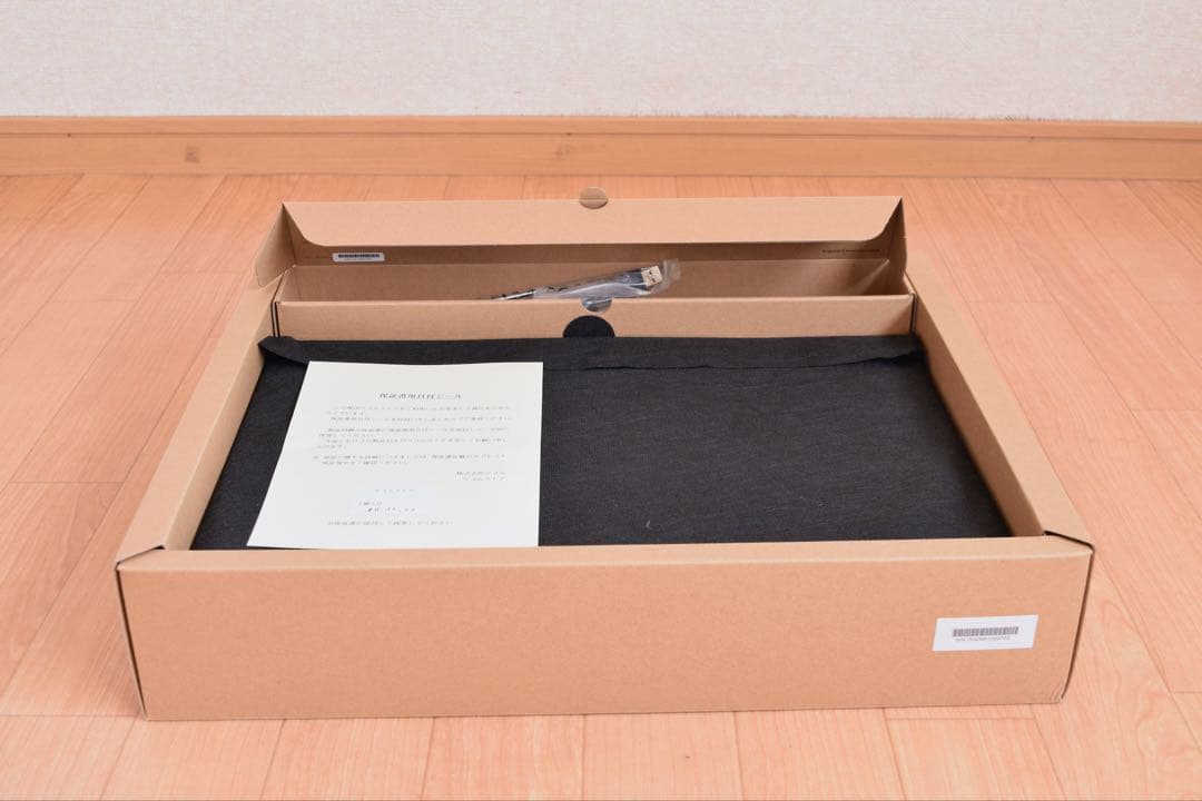 液タブ・ペンタブ Wacom Cintiq16(DTK1660K1D)