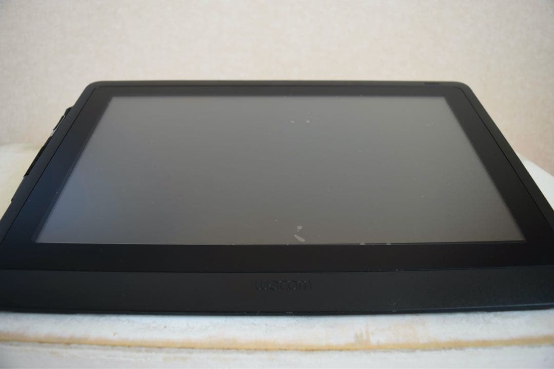 液タブ・ペンタブ Wacom Cintiq16(DTK1660K1D)