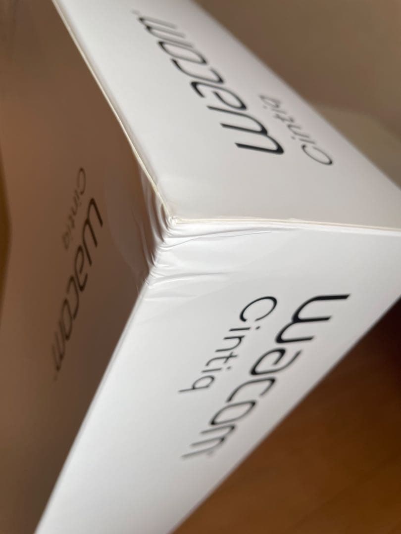 液タブ・ペンタブ Wacom Cintiq16(DTK1660K1D)