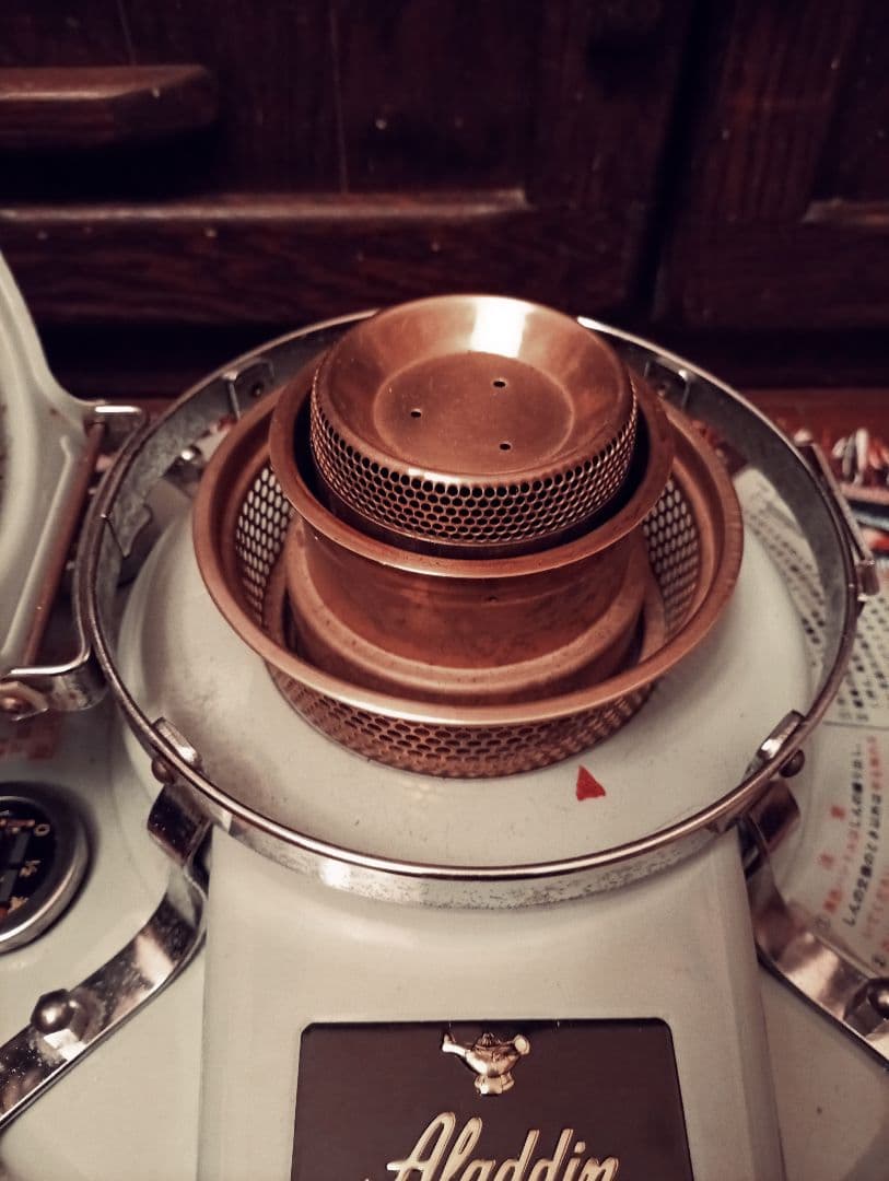 アラジンストーブ、メンテナンス済。グリーン。