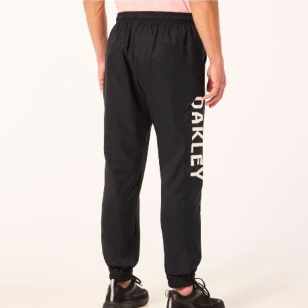 OAKLEY　大きめ トレーニングパンツウーブンパンツ ブラック　2XL