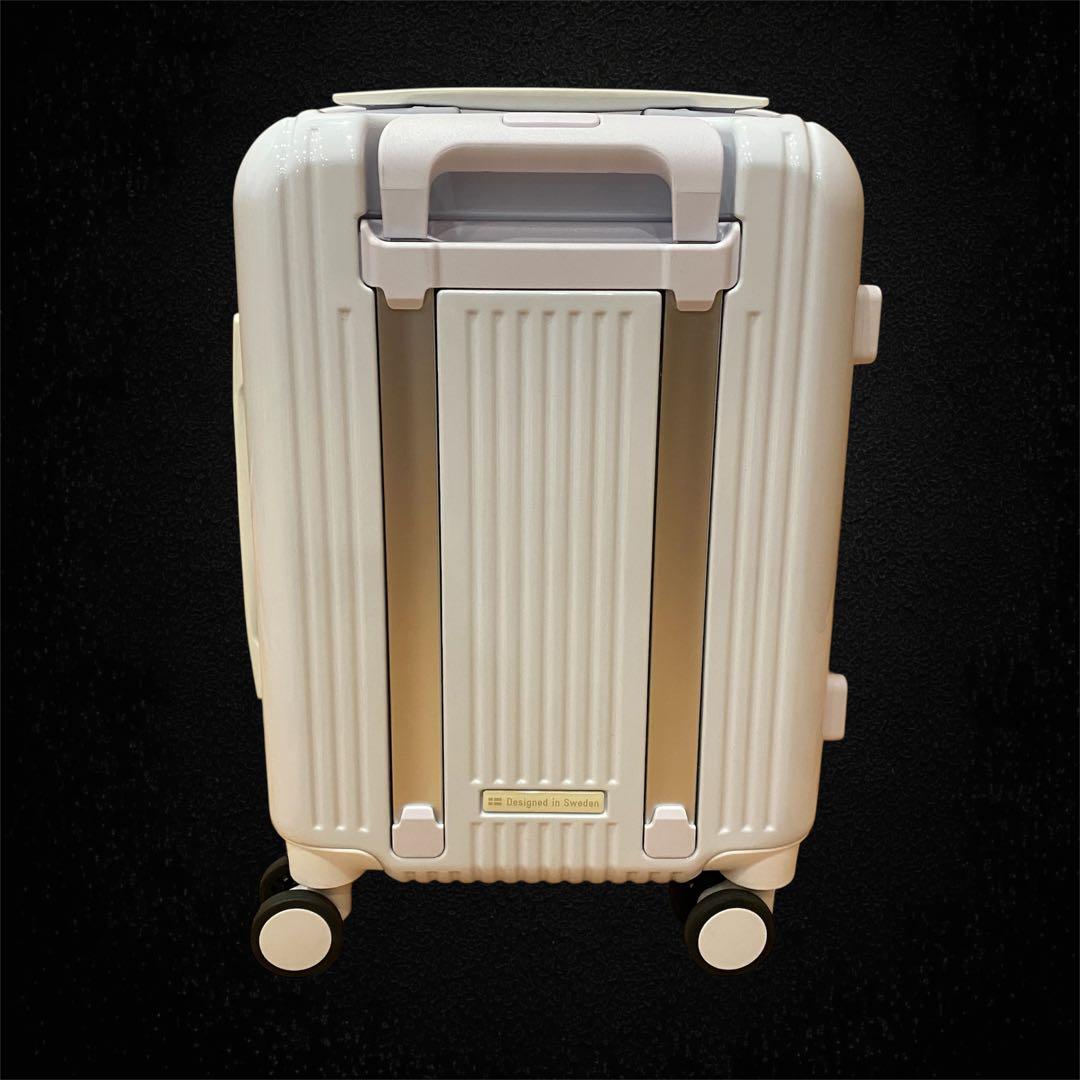 新品級✨innovator INV30 ホワイト キャリーケース 21L