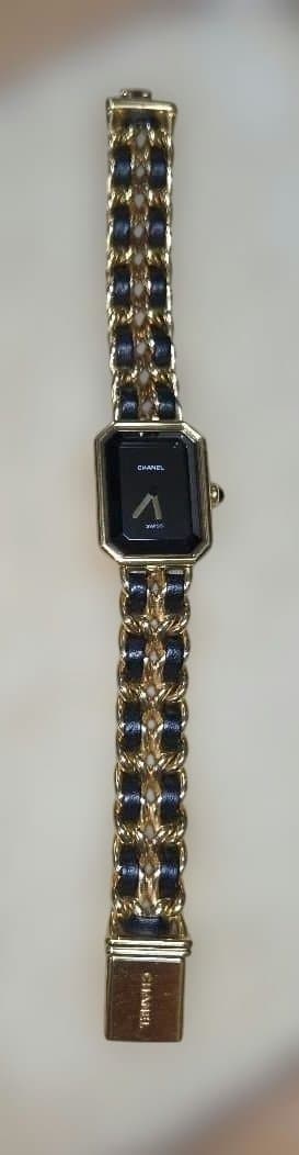 CHANEL プルミエール М 裏面純正保護シール付き