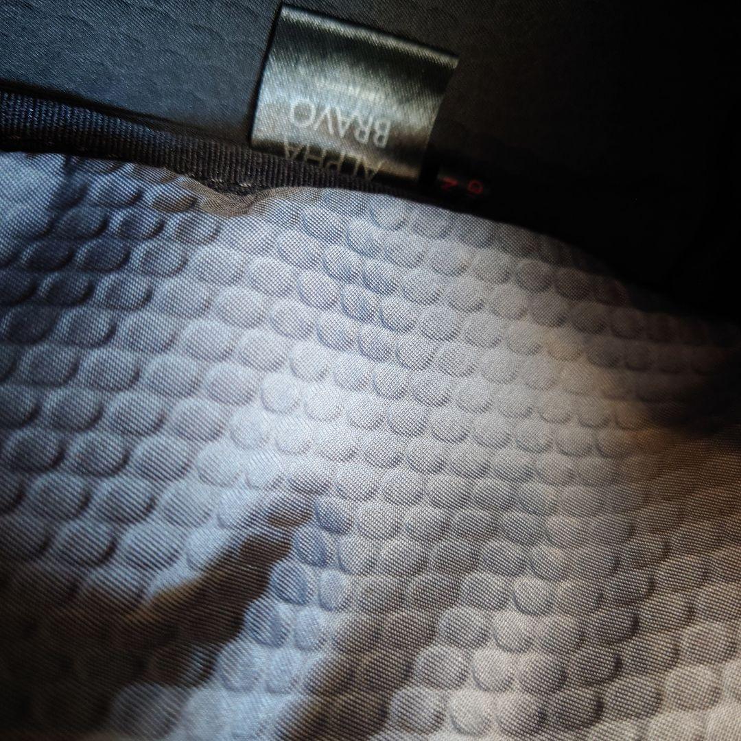 【正規品超美品】TUMI 232399NVYRE ケリー スリングバッグ