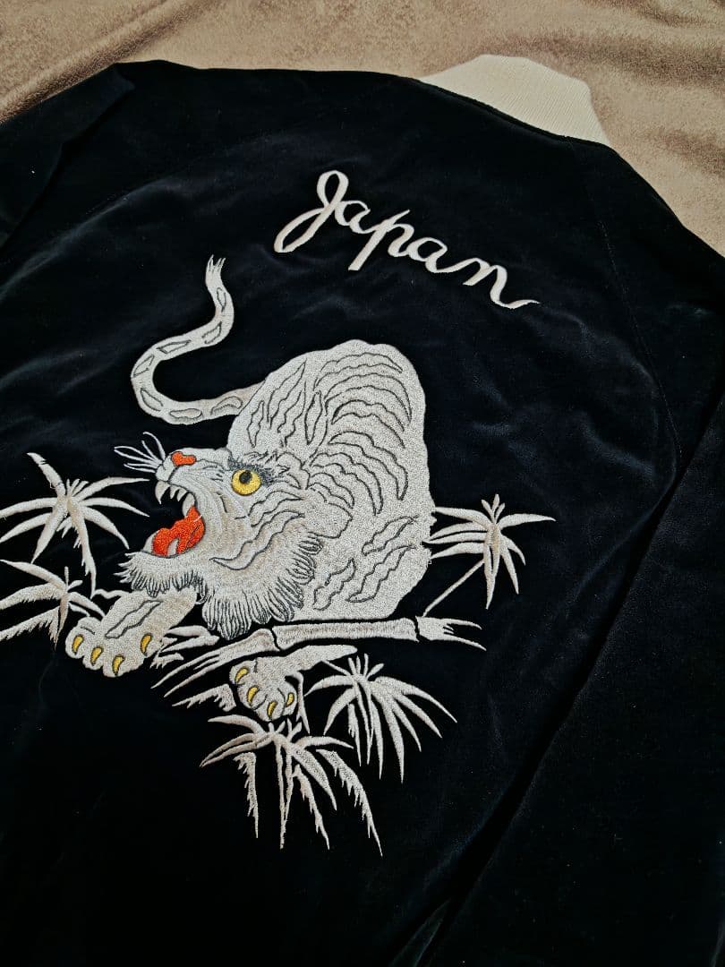 AVIREX USA２面用 虎 ワシ 日本限定 別珍 スカジャン vintage