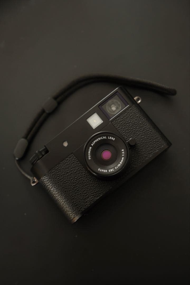 デジタルカメラ FUJIFILM FUJIFILM X-HF1 X half (BLACK)