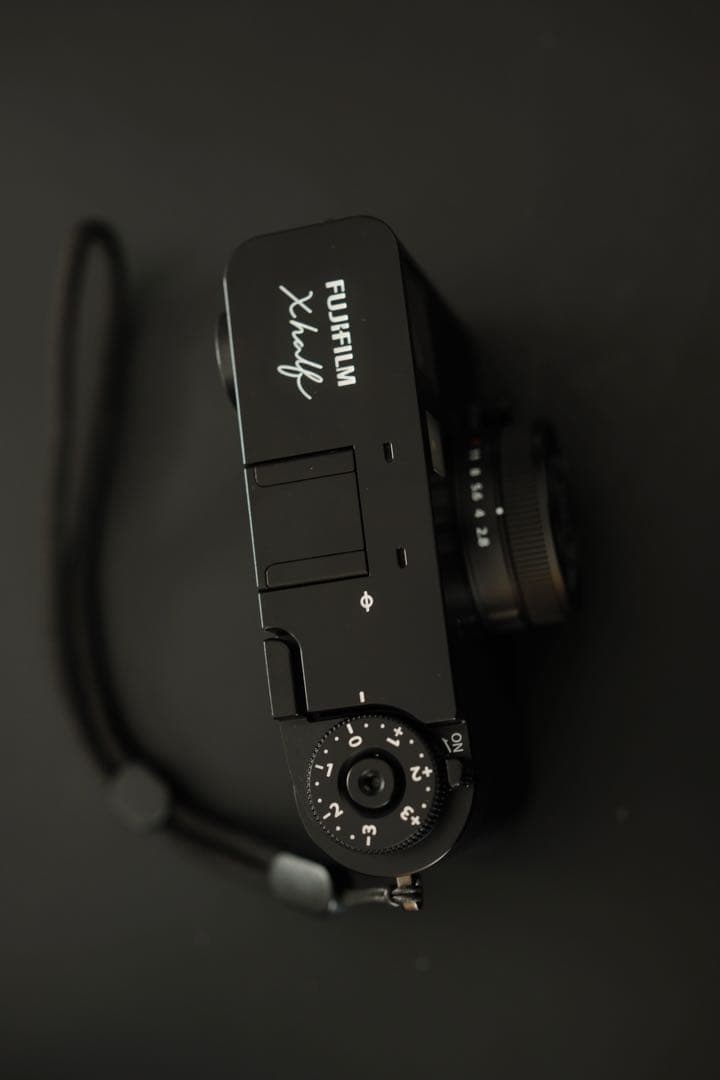 デジタルカメラ FUJIFILM FUJIFILM X-HF1 X half (BLACK)