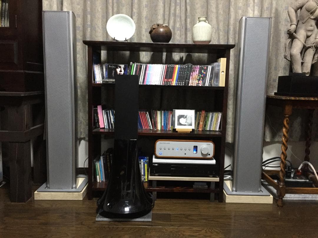 イタリア製大理石 ベージュオーディオボード●300×300×30●5面磨き●2枚