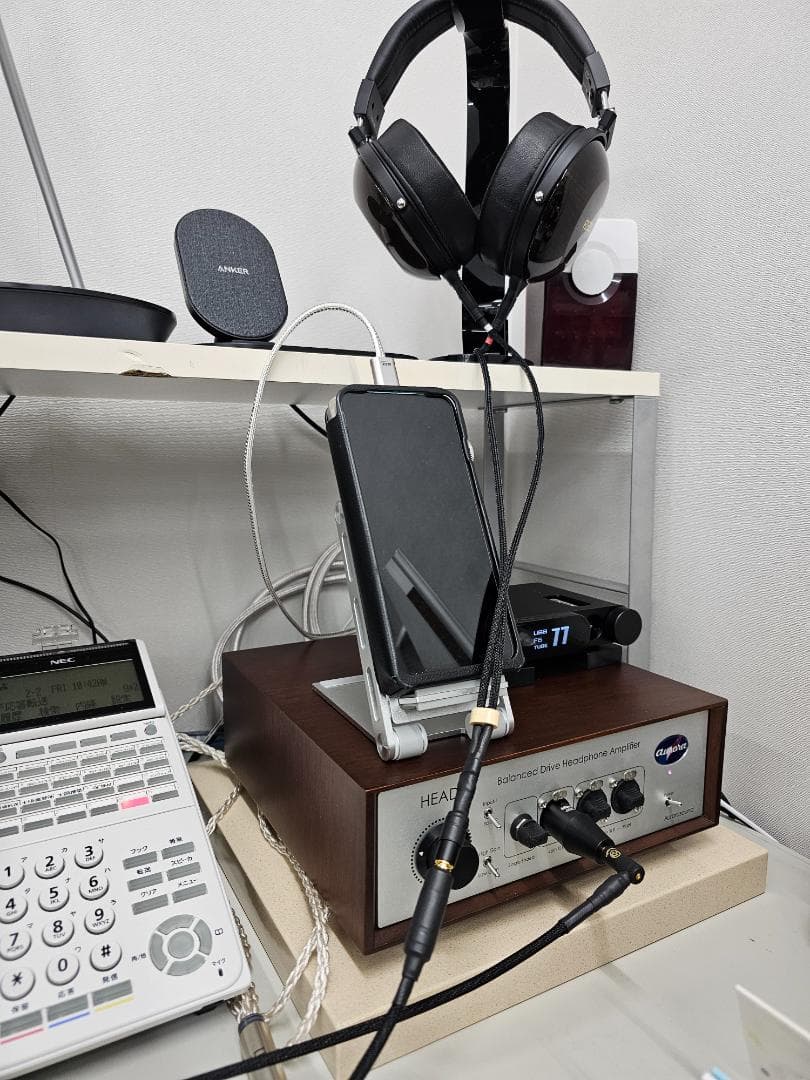 イタリア製大理石 ベージュオーディオボード●300×300×30●5面磨き●2枚