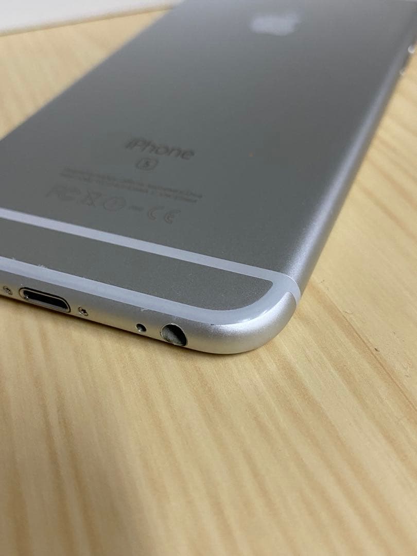 ④美品 ドコモ iPhone6s シルバー 64GB バッテリー最大容量100%