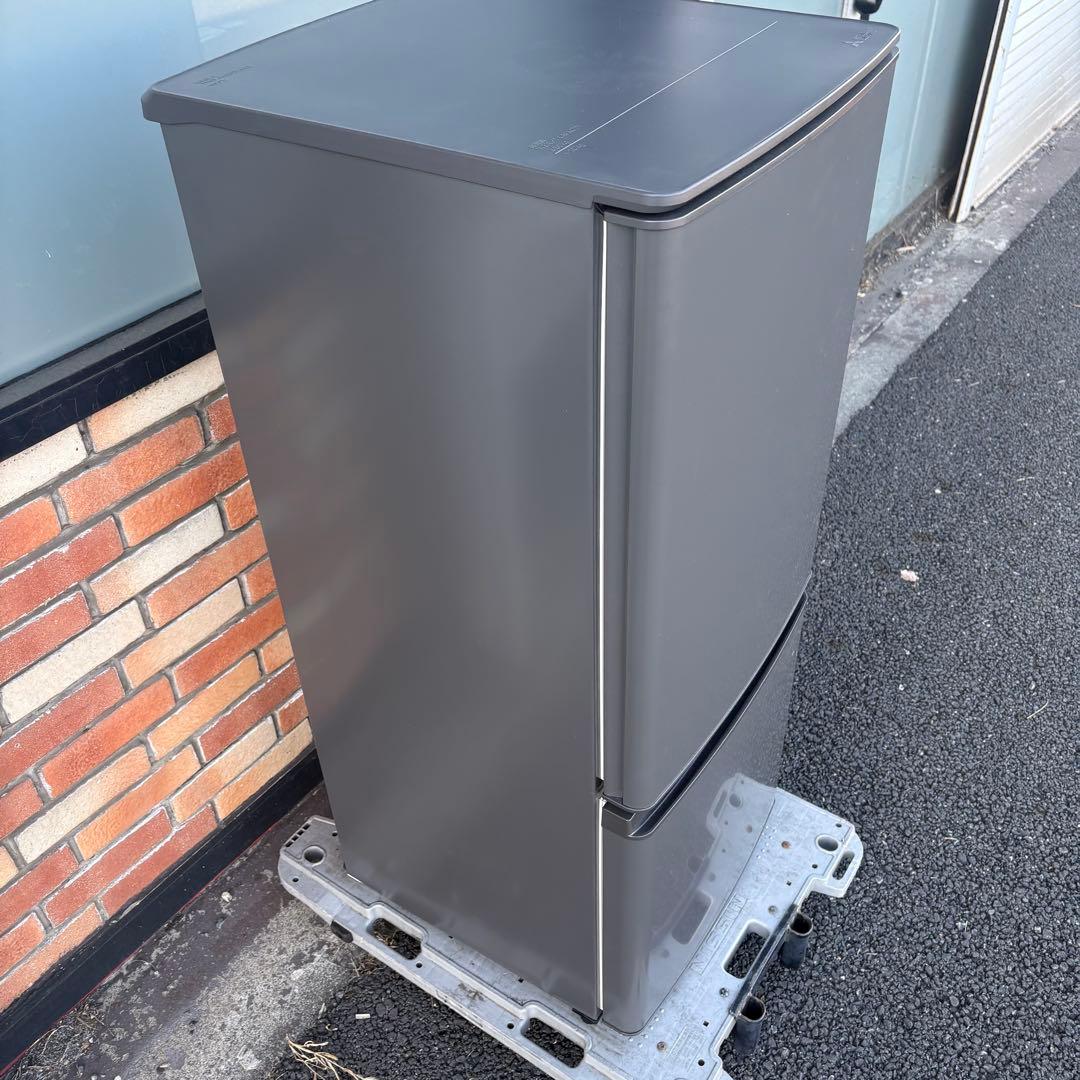 三菱2025年製146L冷蔵庫 マットチャコール 極美品 mr-p15k-h