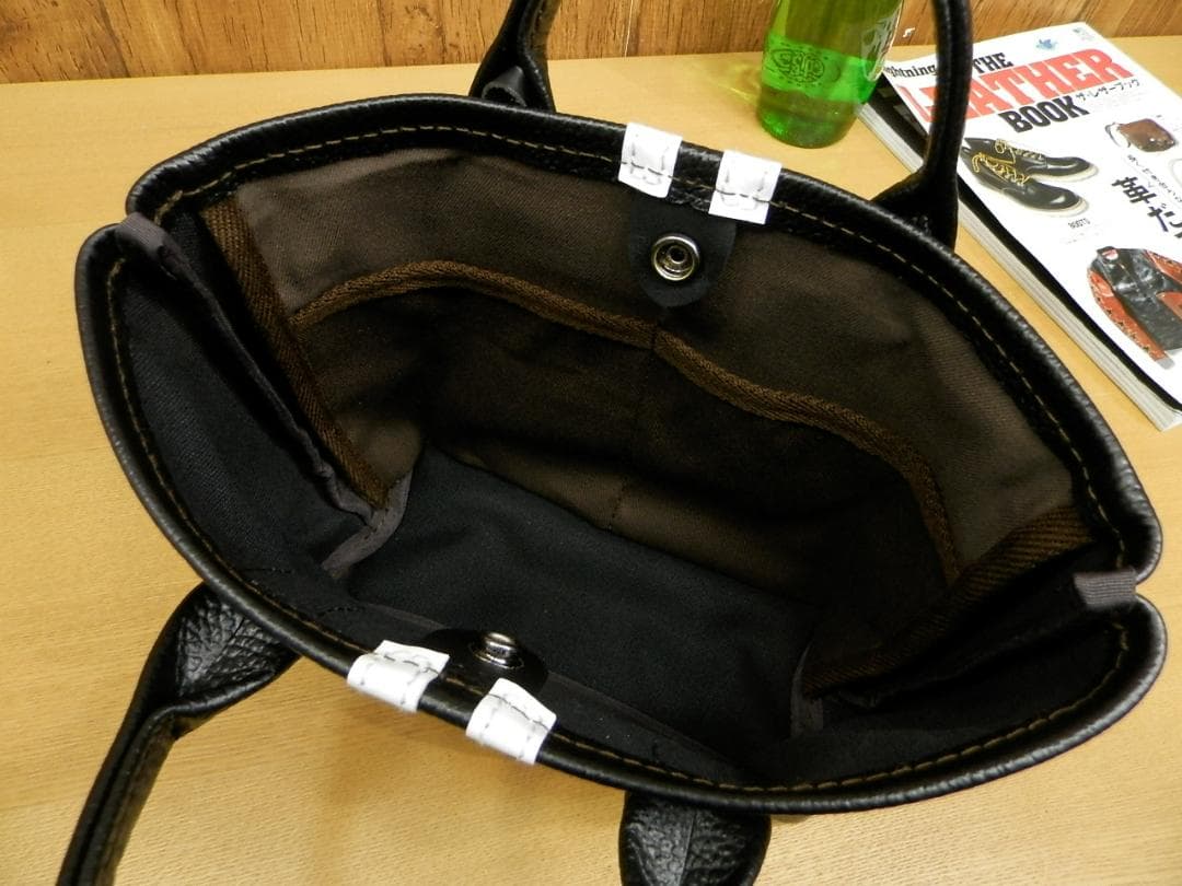 ☆XSサイズ☆ブラック×ホワイトライン本革ミニトートバッグ♪ストライプ黒