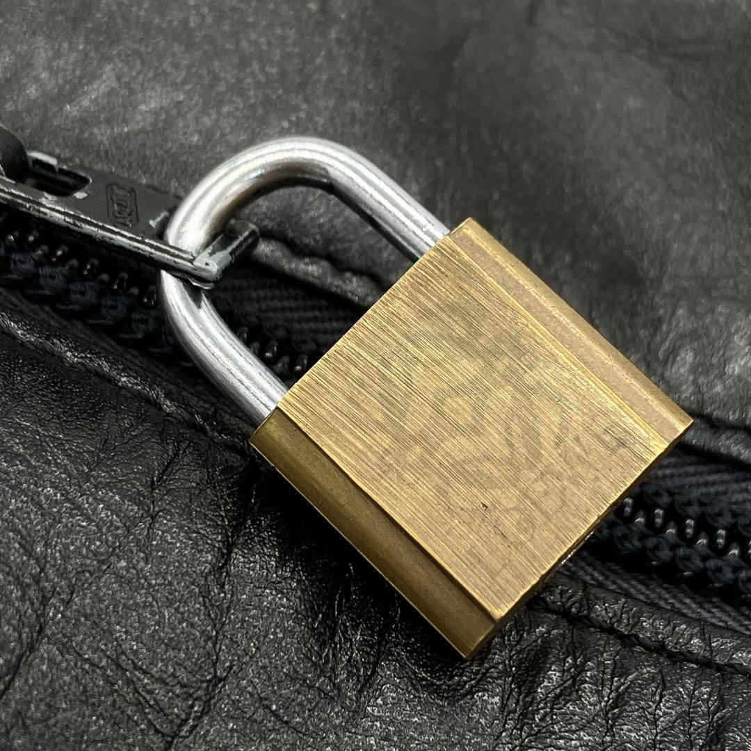 【LOEWE】ボストンバッグ　旅行鞄　アナグラム　ゴールド金具　レザー　ブラック