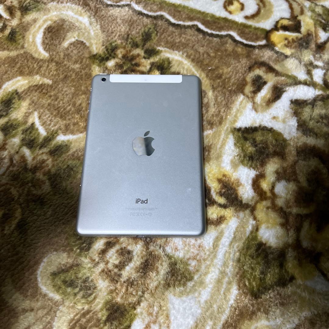 Apple iPad mini シルバー 7.9インチ 本体