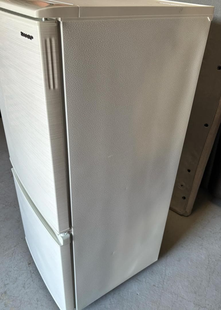SHARP 冷蔵庫 2ドア137L どっちもドアSJ-D14E-W 2019年製