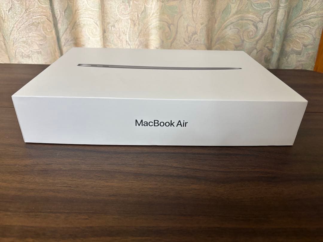 4*！様 美品 MacBook Air (M3, 2024) 13インチ 256