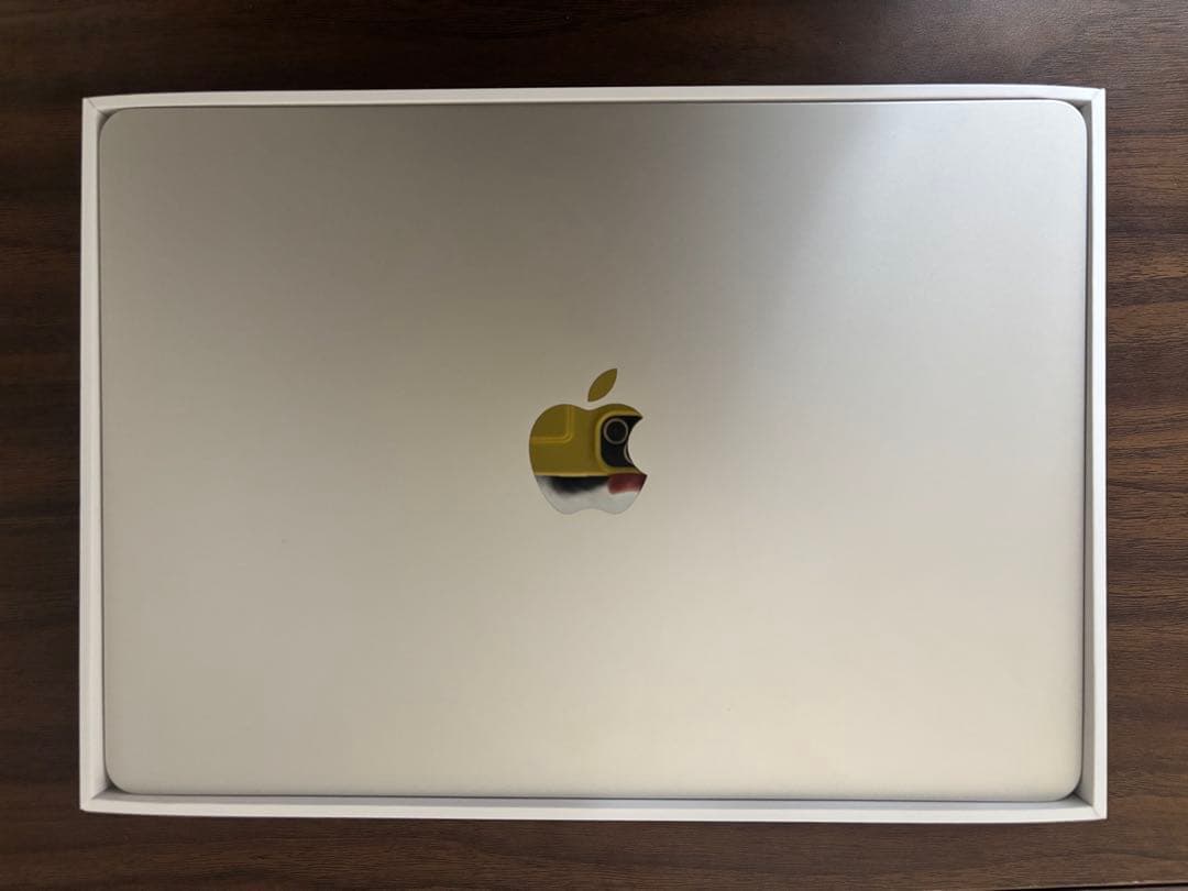 4*！様 美品 MacBook Air (M3, 2024) 13インチ 256