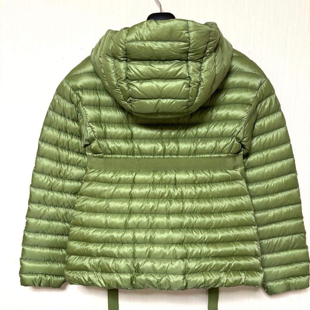 KKK モンクレール ライトダウンジャケットS フード　ドローコード付き
