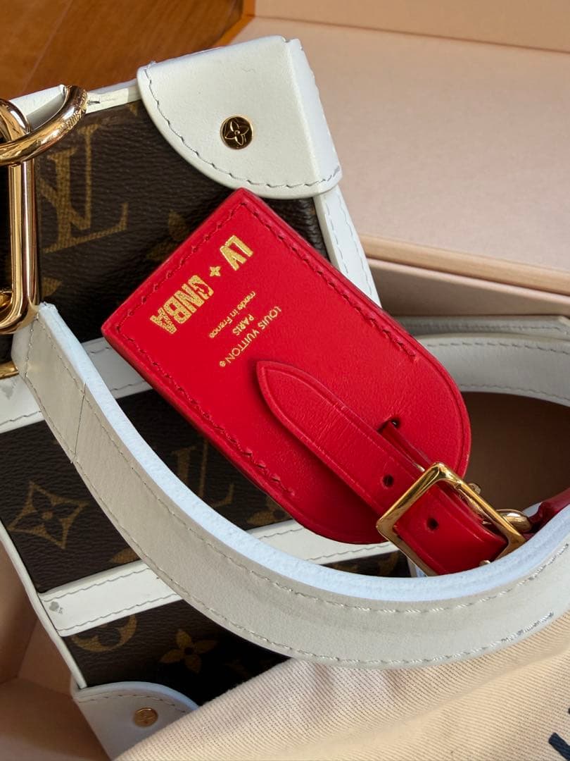 LOUIS VUITTON NBAルイヴィトン バッグ　ソフトトランク