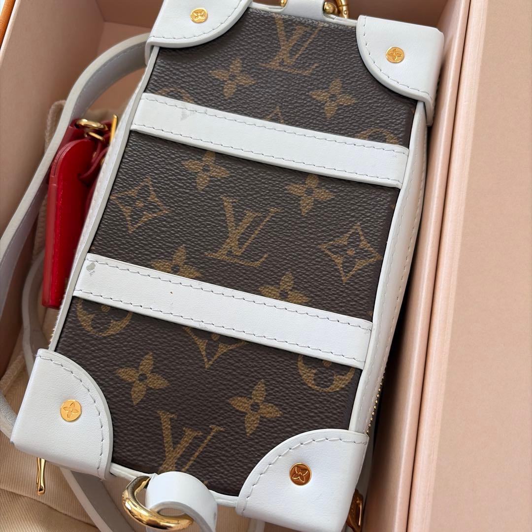 LOUIS VUITTON NBAルイヴィトン バッグ　ソフトトランク