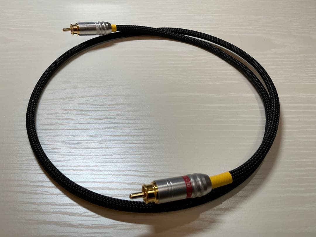 【美品】アコースティックリバイブ デジタルケーブル 1.0m tripleC