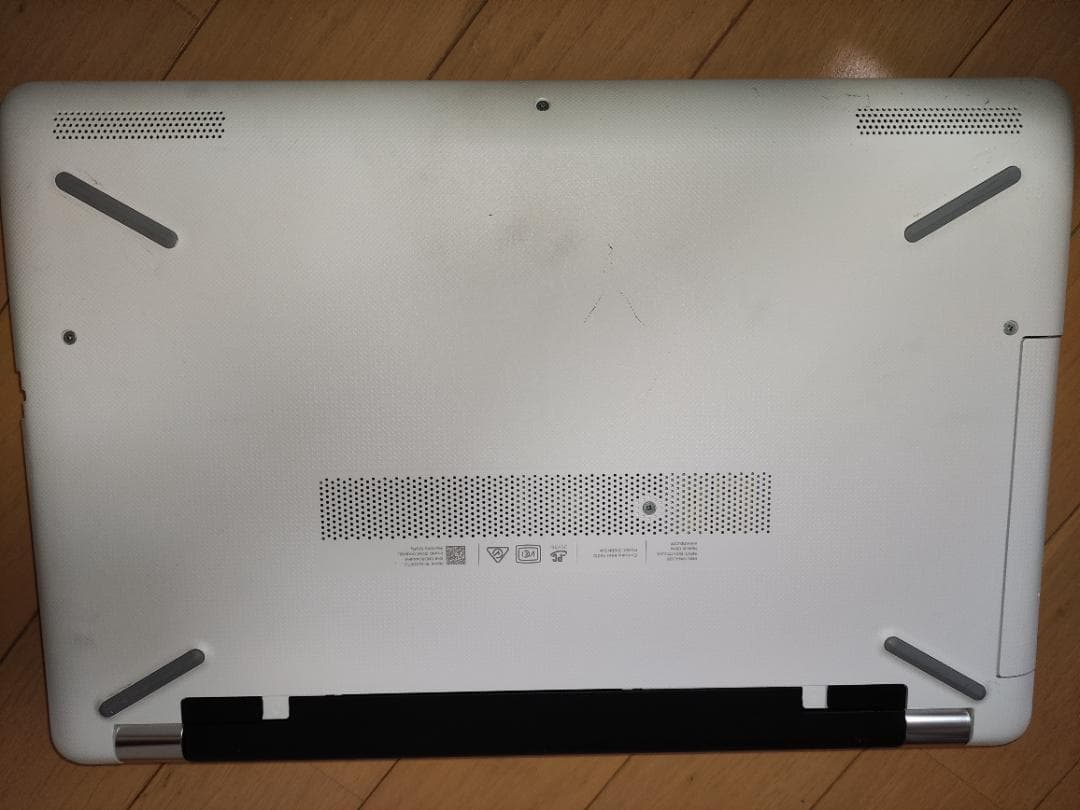 HP 15.6ノートパソコン 15-bs009TU