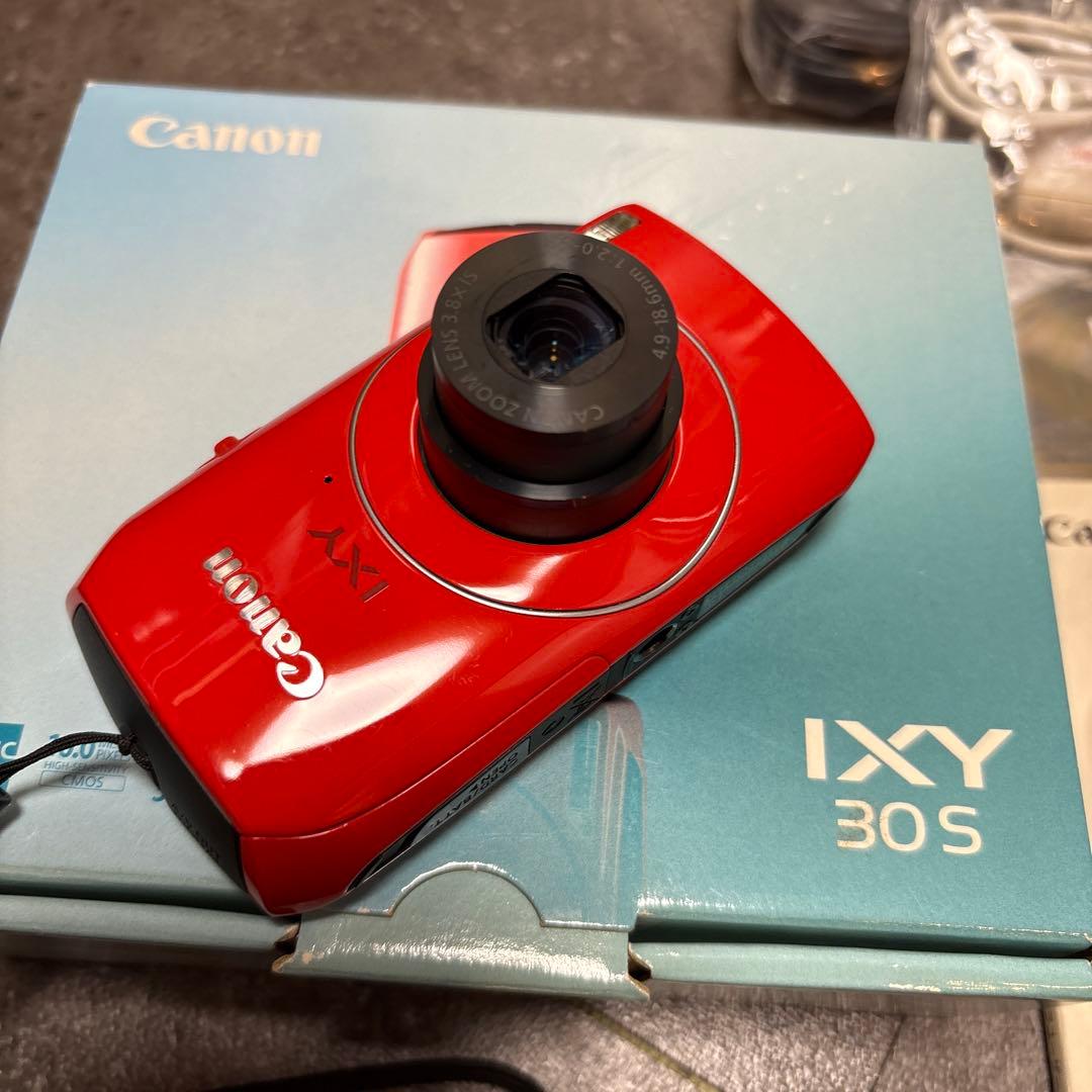Canon IXY 30S レッド
