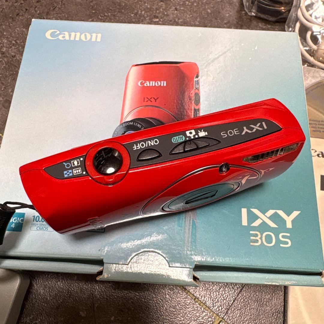 Canon IXY 30S レッド