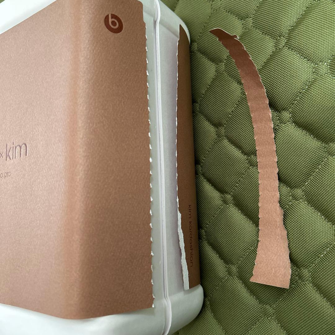 *新品・未使用　Beats Studio Pro-Kim Kardashian