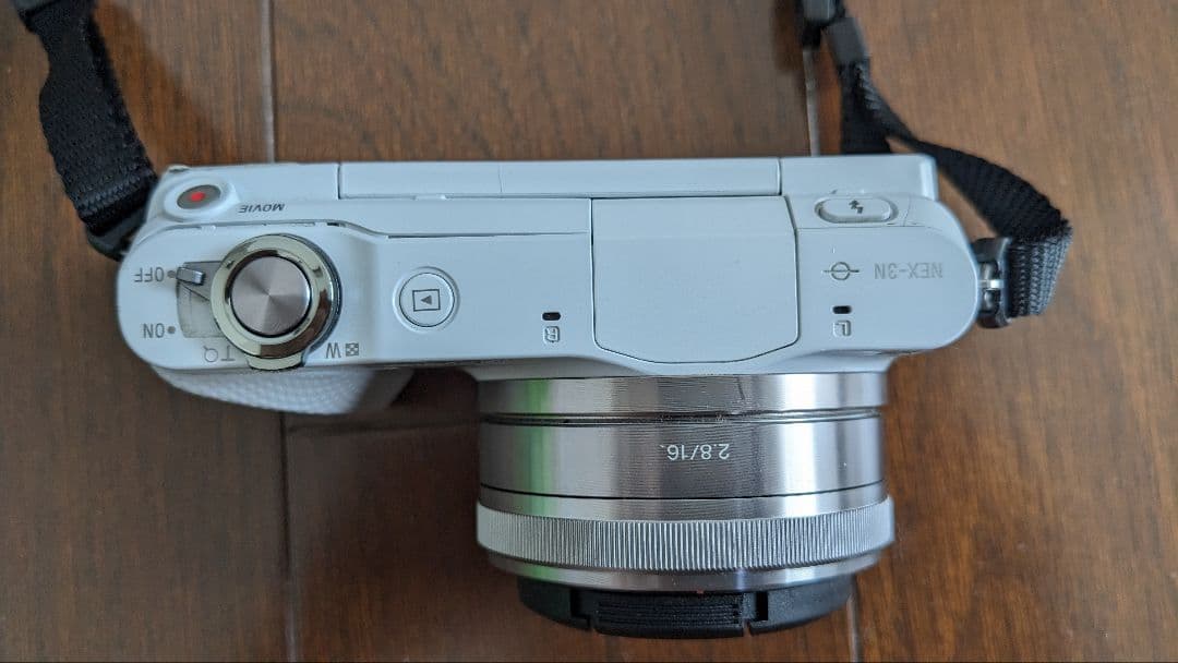 Sony α NEX-3N ミラーレスカメラ SEL16F28 単焦点レンズ