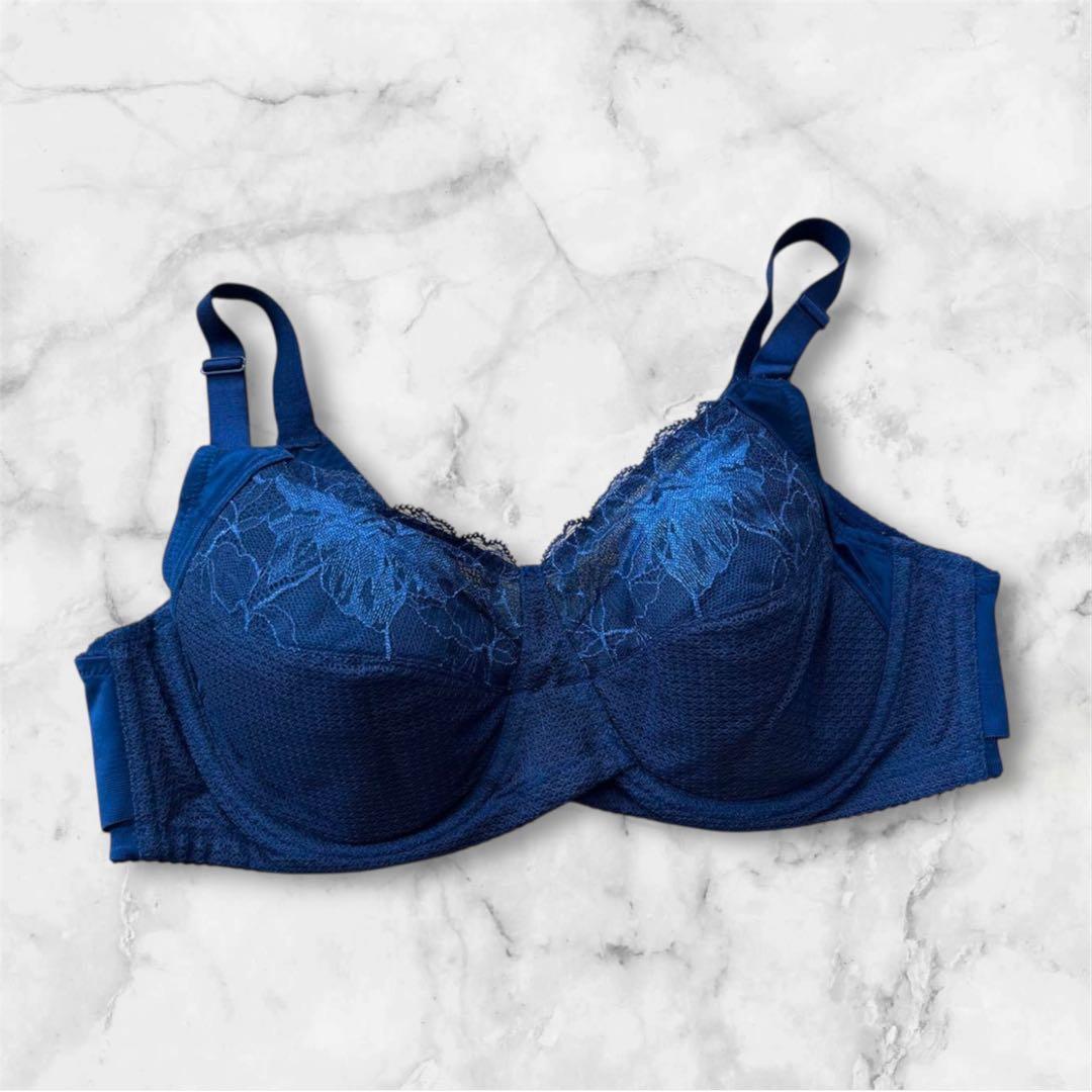 シャルレ＊美意識ブラジャー＊D70＊ネイビー、ピンク定価10560円