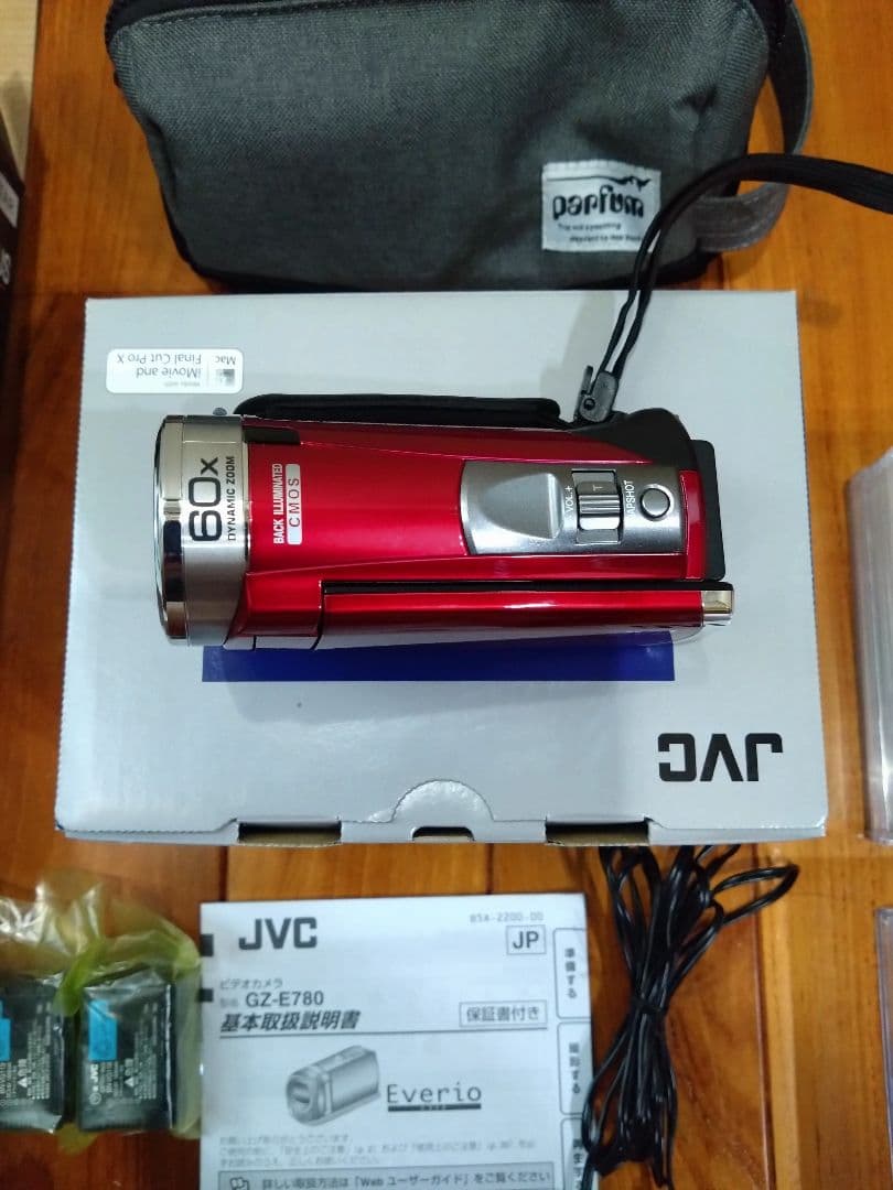 JVC Everio GZ-E780 フルHD ビデオカメラ レッド