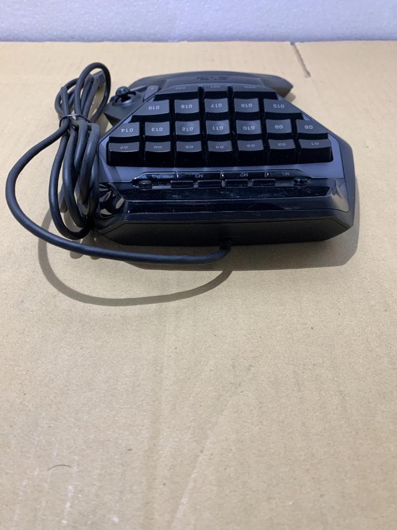 Logicool ゲーミングデバイス G13