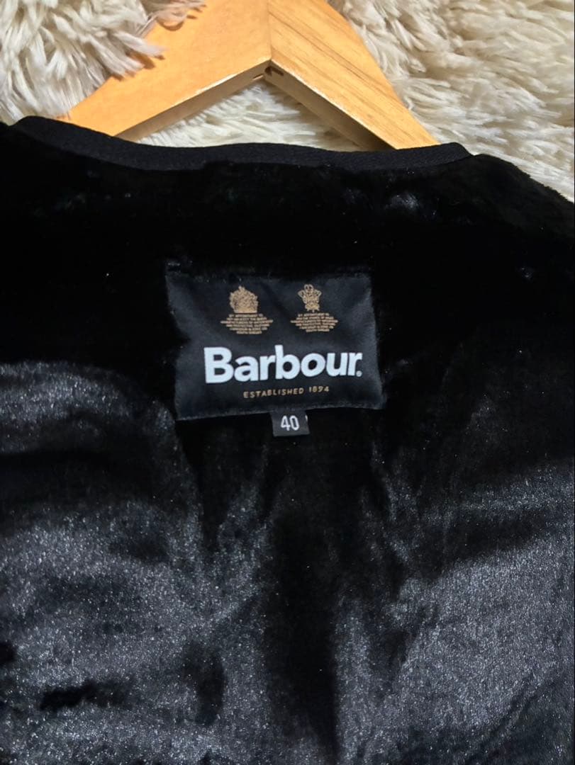 新品 タグ付きBarbour 黒 ファーライナー インナーベスト 40 ブラック